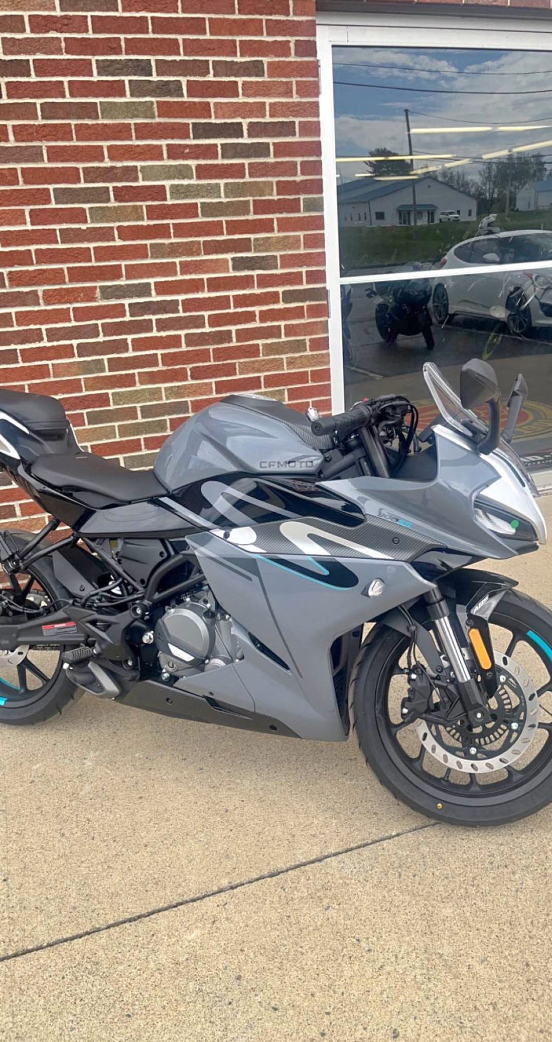 Dustin Morgan with 2026 CF moto SS 1000rr