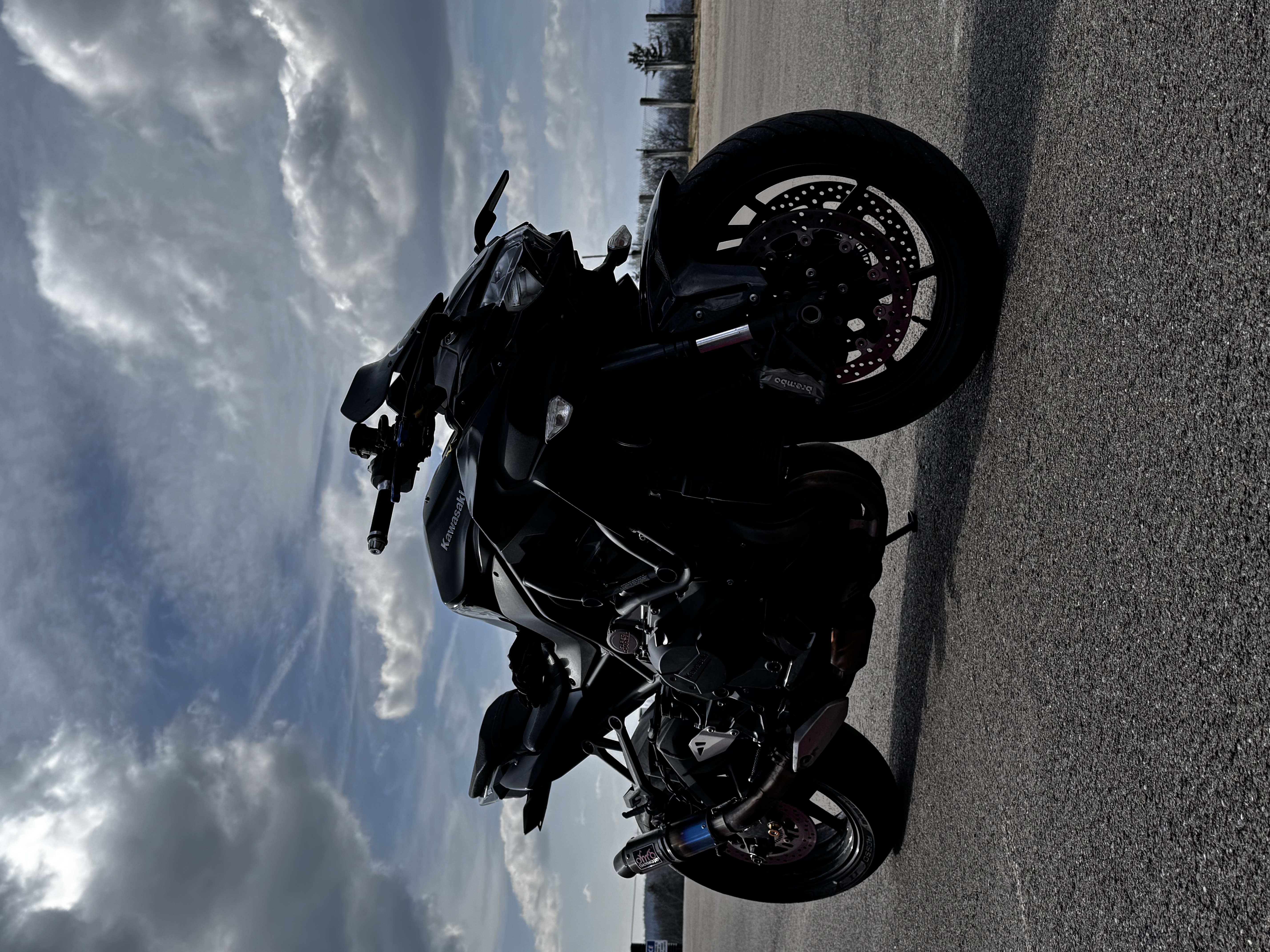 Harry Bean with 2021 Kawasaki Ninja Zh2